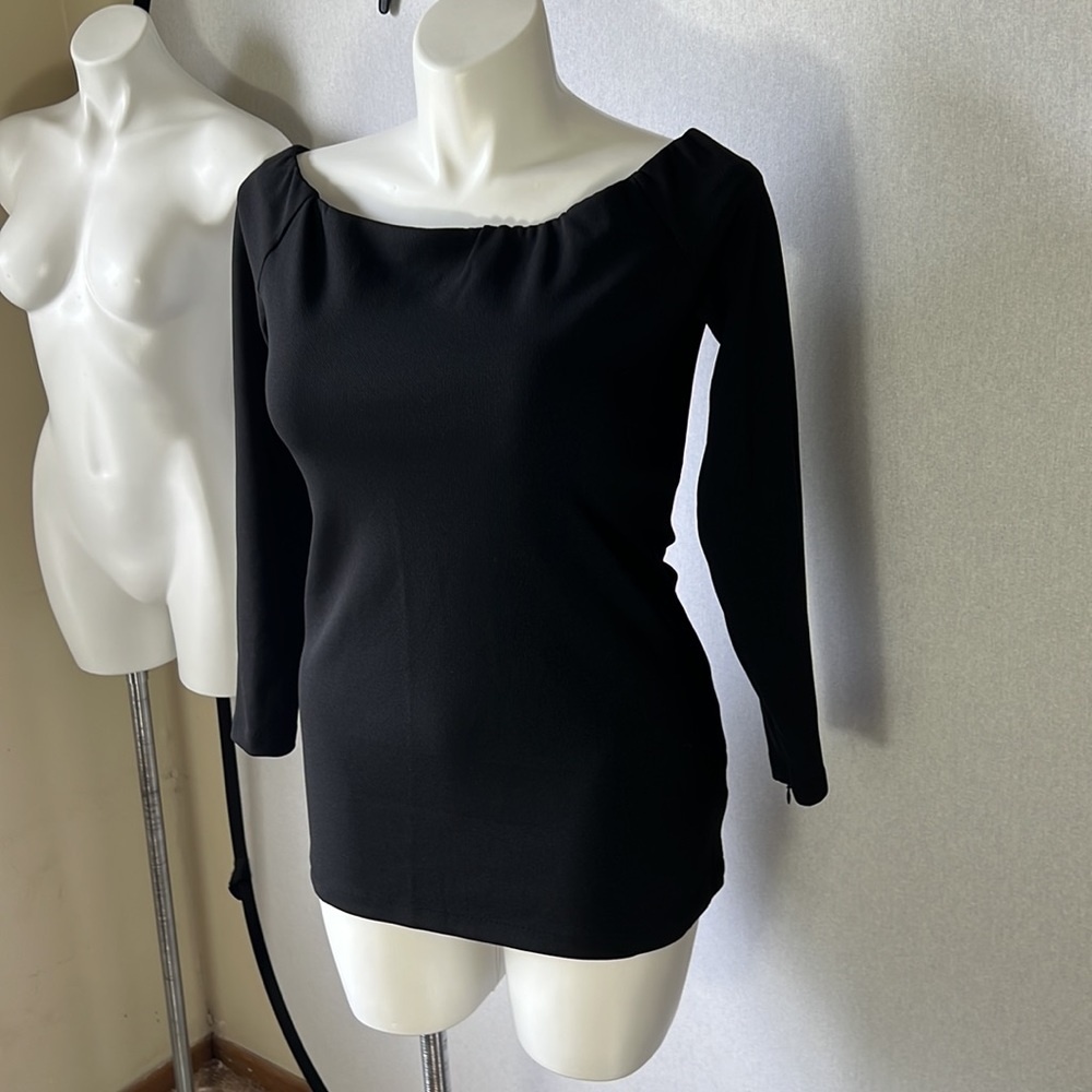 Tuckernuck Black Off-the-Shoulder Long Sleeve Top - Picture 4 of 8
